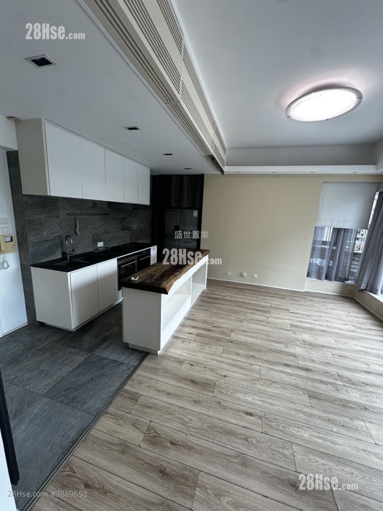 The Palazzo Sell 3 Bedrooms , 2 Bathrooms 940 ft²