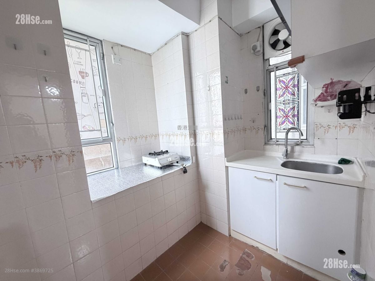 Tak Bo Garden Rental 2 Bedrooms , 1 Bathroom 282 ft²