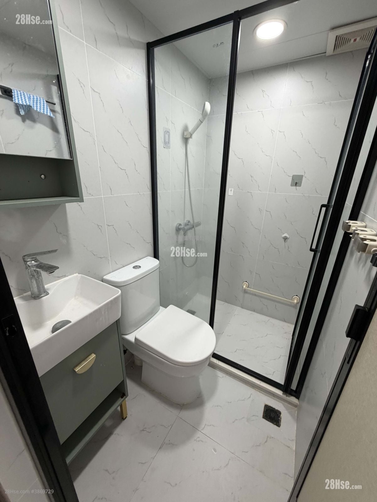 Man Wai Building Rental Studio , 1 Bathroom 180 ft²