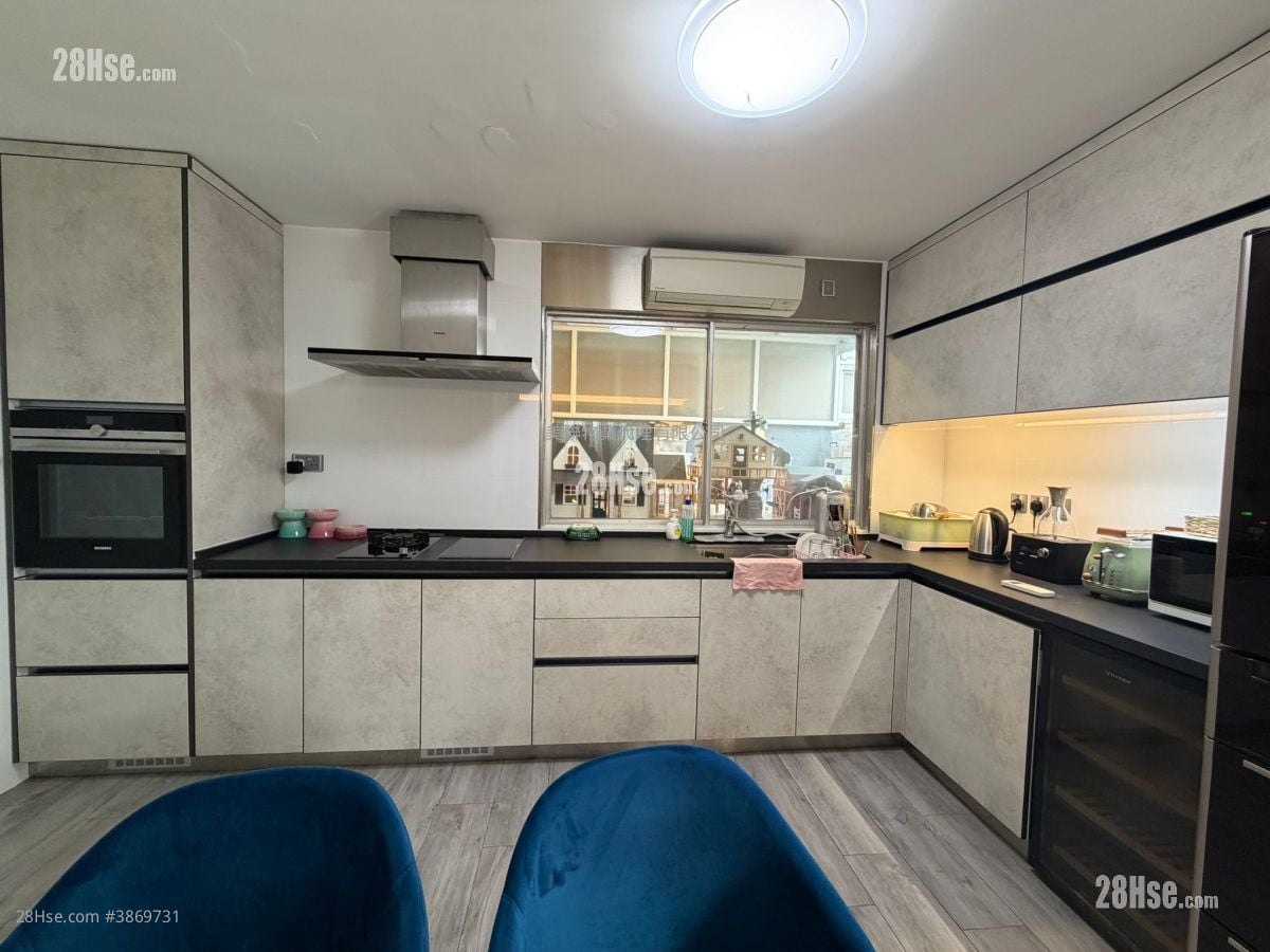 Fairview Park Sell 3 Bedrooms 950 ft²