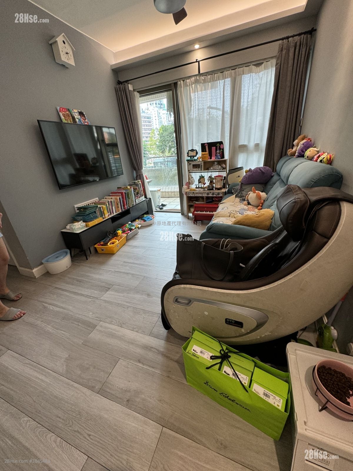 The Zenith Sell 3 Bedrooms , 2 Bathrooms 612 ft²