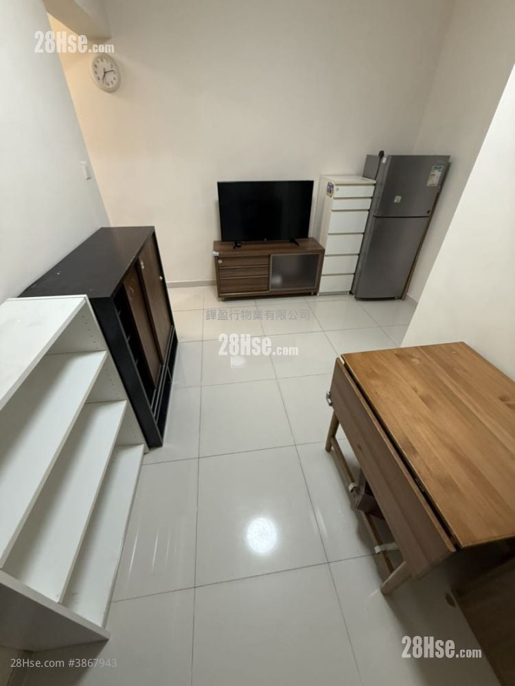 Yick Fat Building Rental 2 Bedrooms , 1 Bathroom 330 ft²