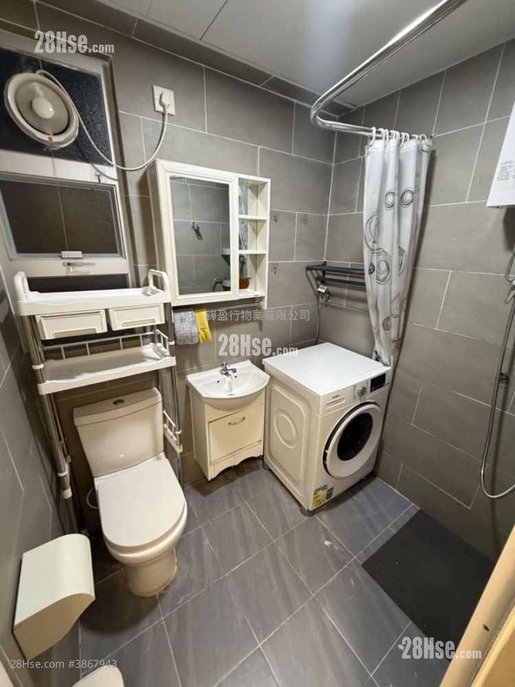 Yick Fat Building Rental 2 Bedrooms , 1 Bathroom 330 ft²