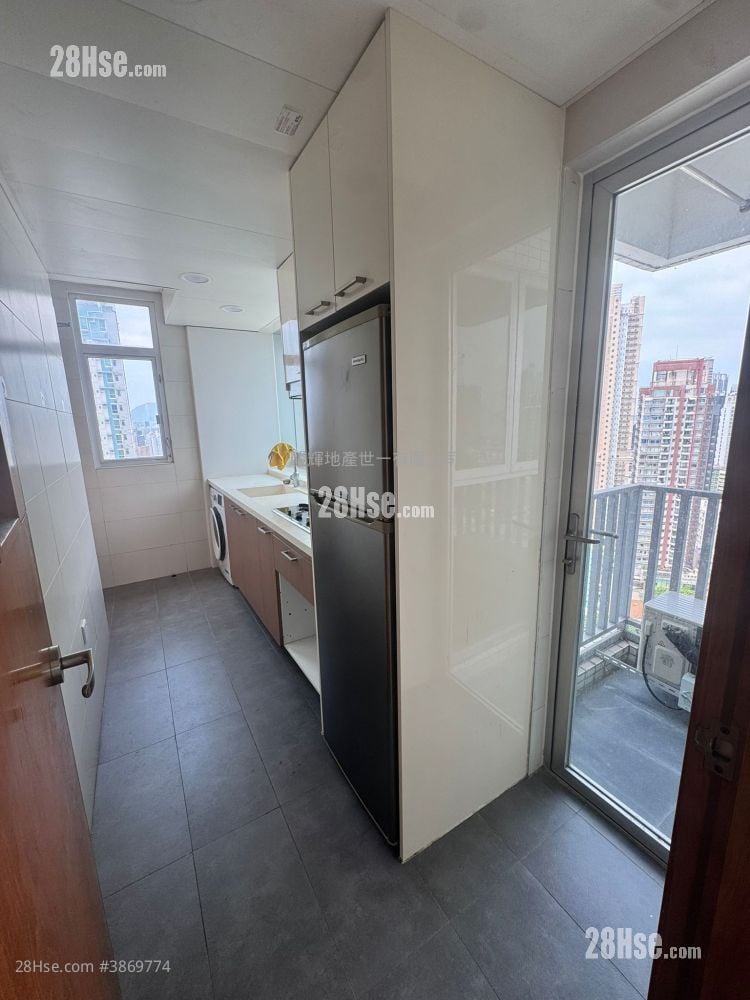 Grand Metro Rental 3 Bedrooms , 2 Bathrooms 699 ft²