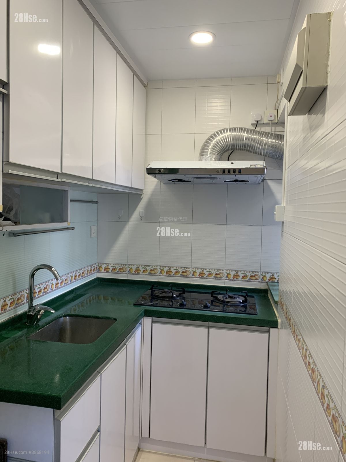 Wyler Gardens Rental 2 Bedrooms , 1 Bathroom 456 ft²