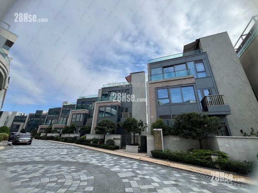 The Cavaridge Sell 5+ Bedrooms 4,476 ft²