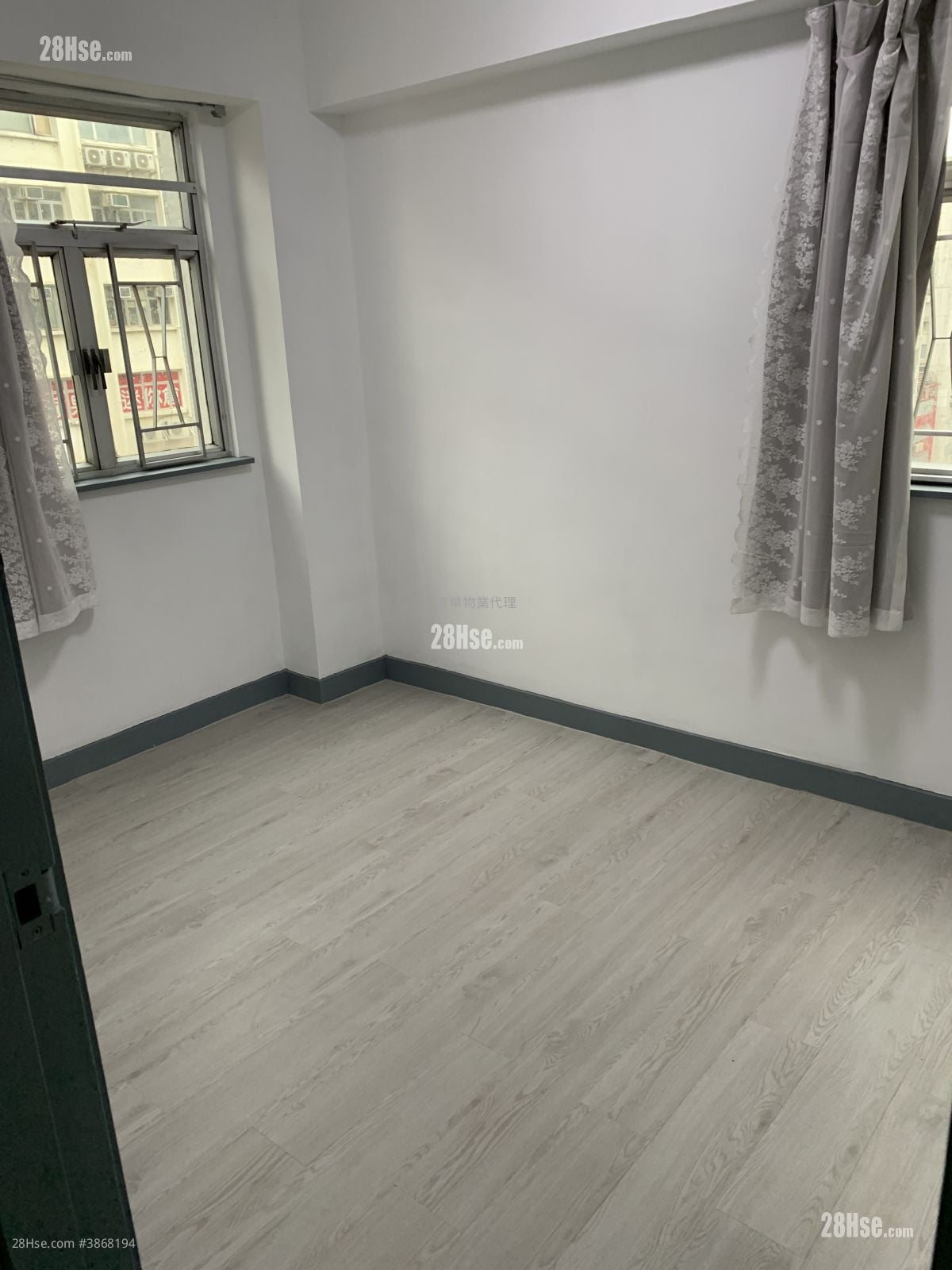 Wyler Gardens Rental 2 Bedrooms , 1 Bathroom 456 ft²