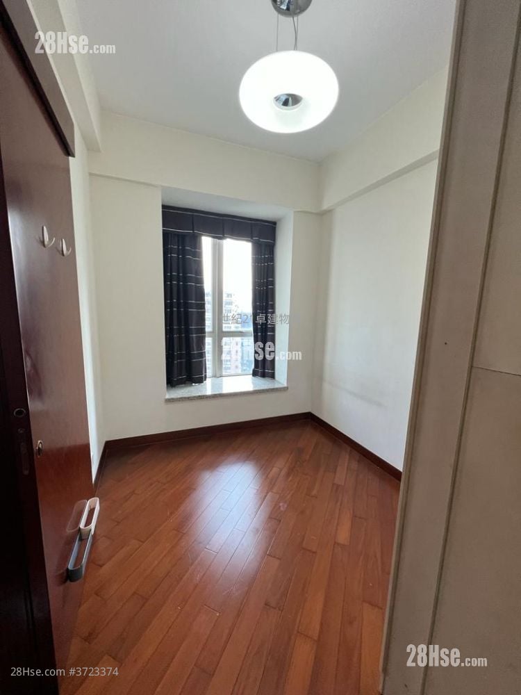 The Coronation Sell 1 Bedroom , 1 Bathroom 400 ft²