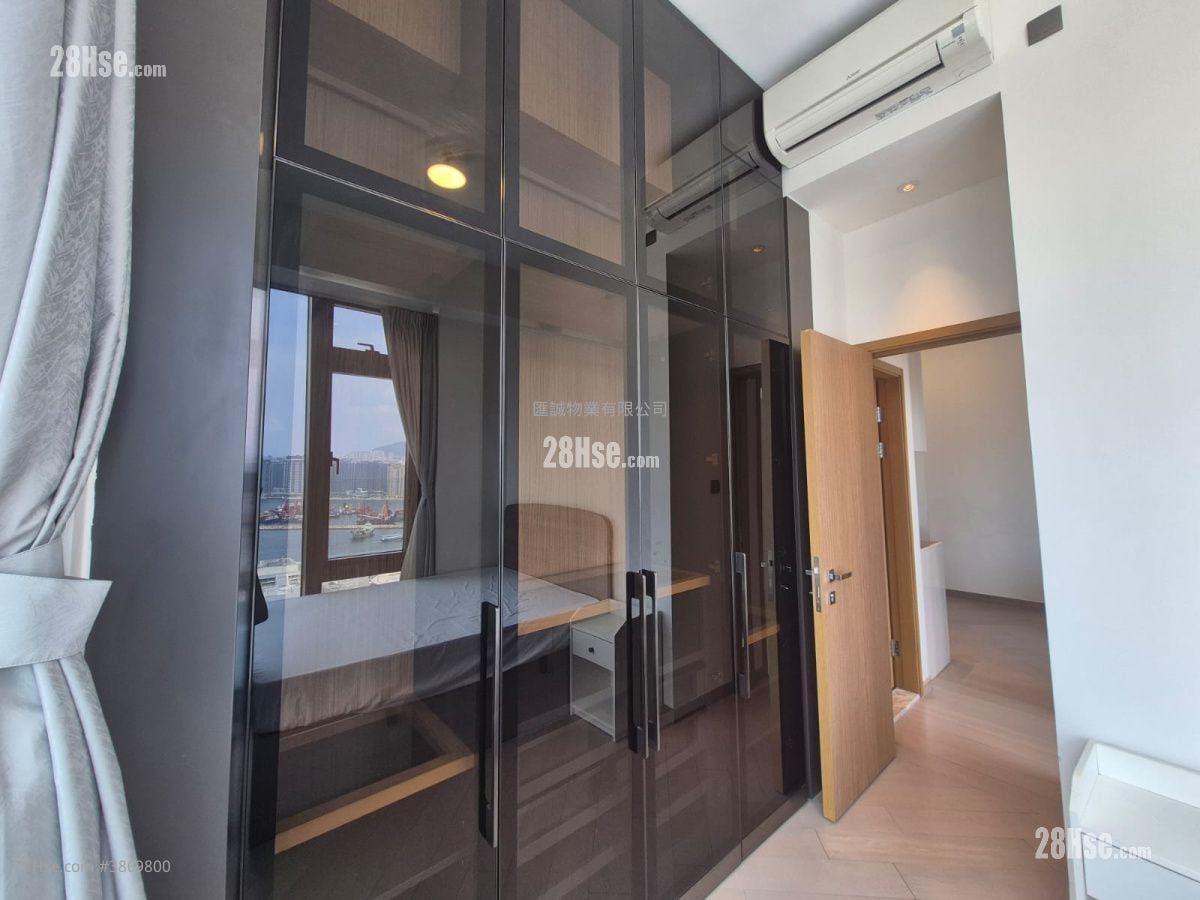 The Vantage Sell 2 Bedrooms , 1 Bathroom 391 ft²