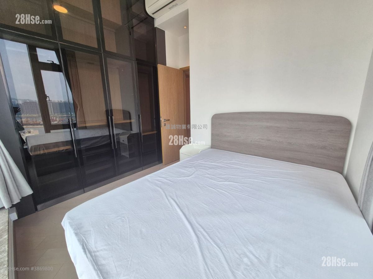 The Vantage Sell 2 Bedrooms , 1 Bathroom 391 ft²
