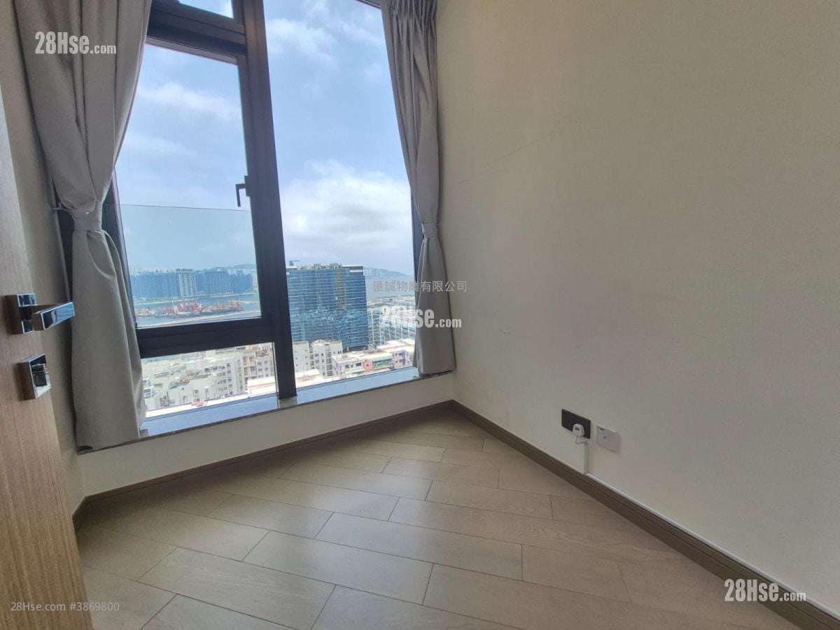 The Vantage Sell 2 Bedrooms , 1 Bathroom 391 ft²