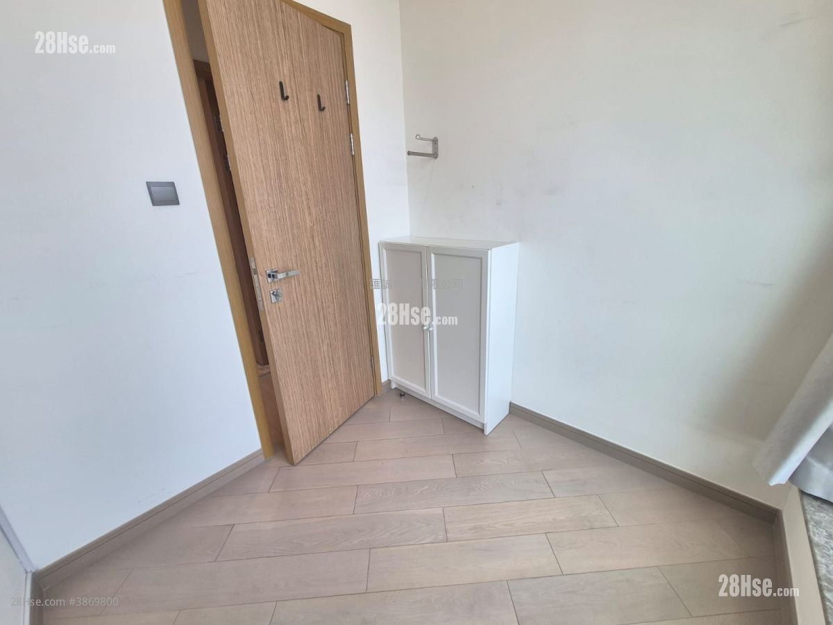 The Vantage Sell 2 Bedrooms , 1 Bathroom 391 ft²