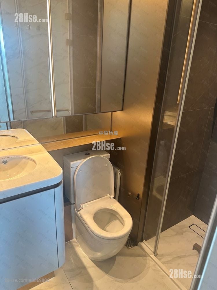 One Innovale Sell 1 Bedroom , 1 Bathroom 302 ft²
