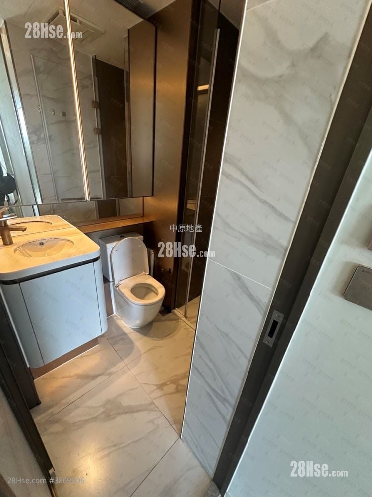 One Innovale Sell 1 Bedroom , 1 Bathroom 302 ft²