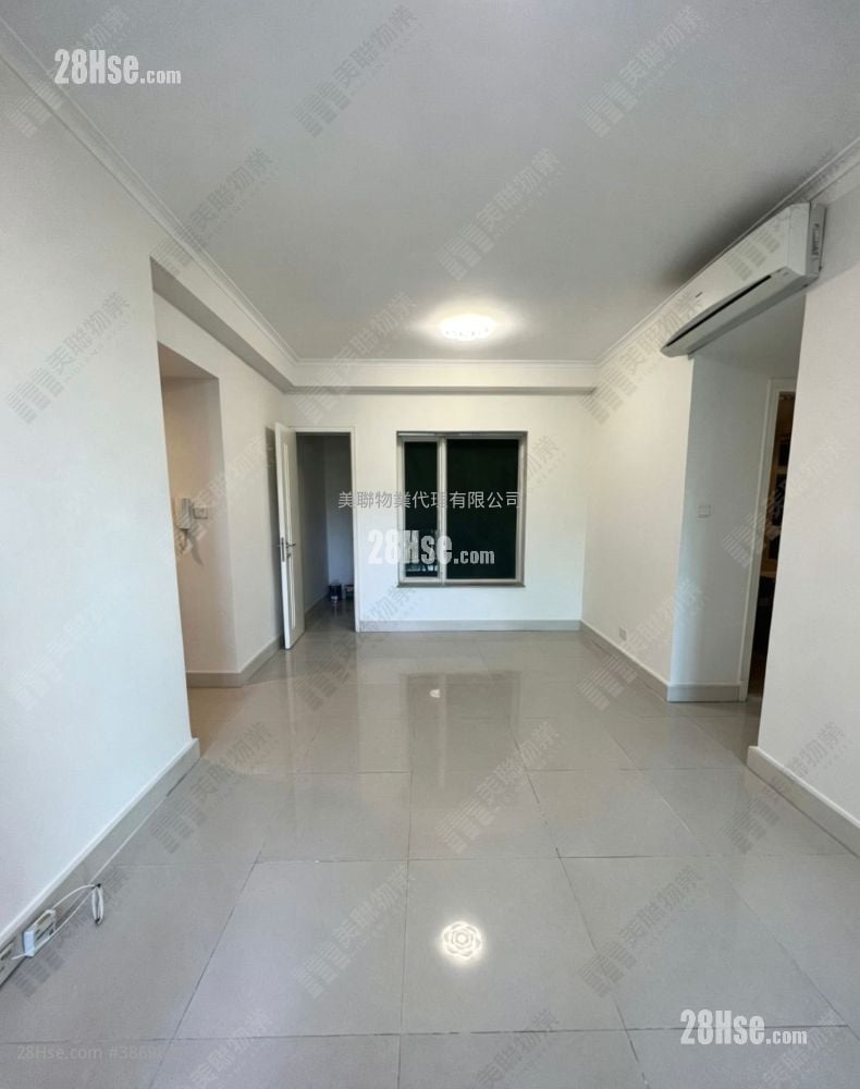 Le Prestige Rental 3 Bedrooms , 2 Bathrooms 728 ft²