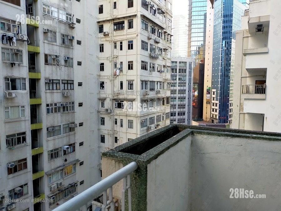 华登大厦 售盘 3 房 792 平方尺