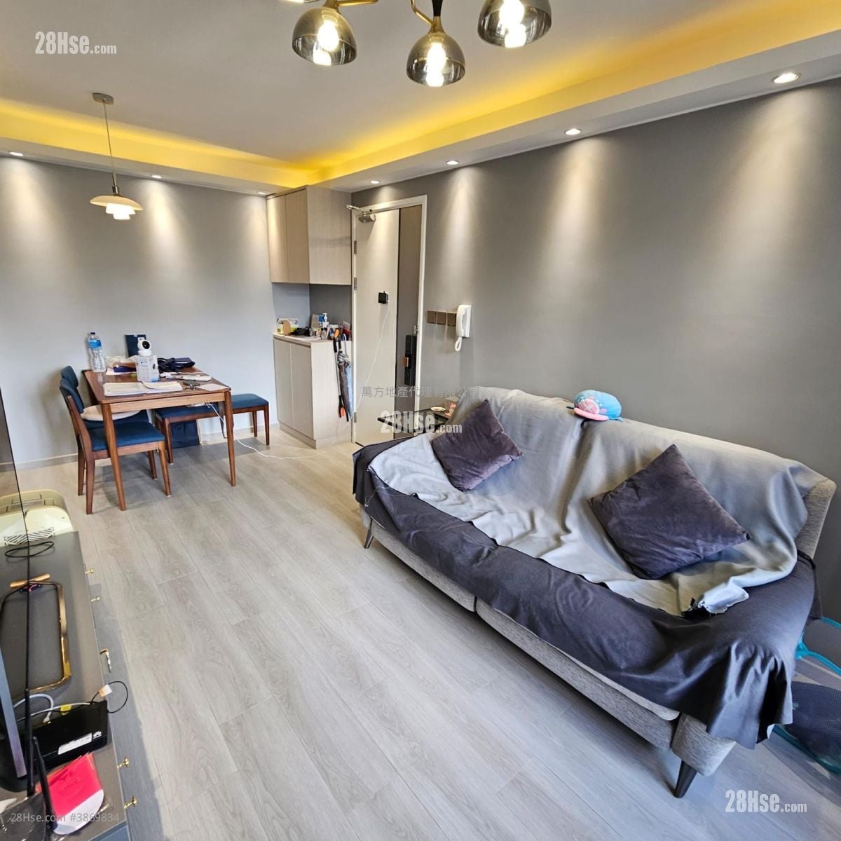 Yuk Wo Court Sell 1 Bedroom , 1 Bathroom 398 ft²