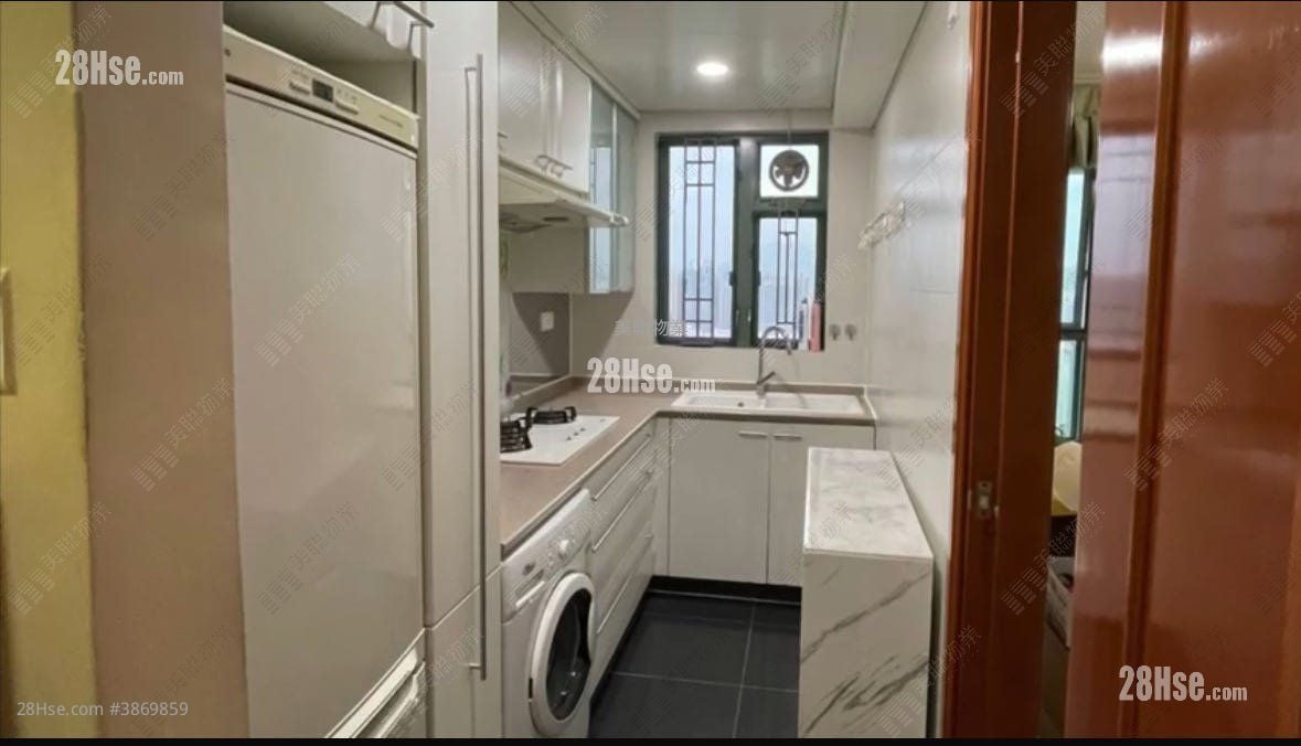 Residence Oasis Sell 4 Bedrooms , 2 Bathrooms 943 ft²