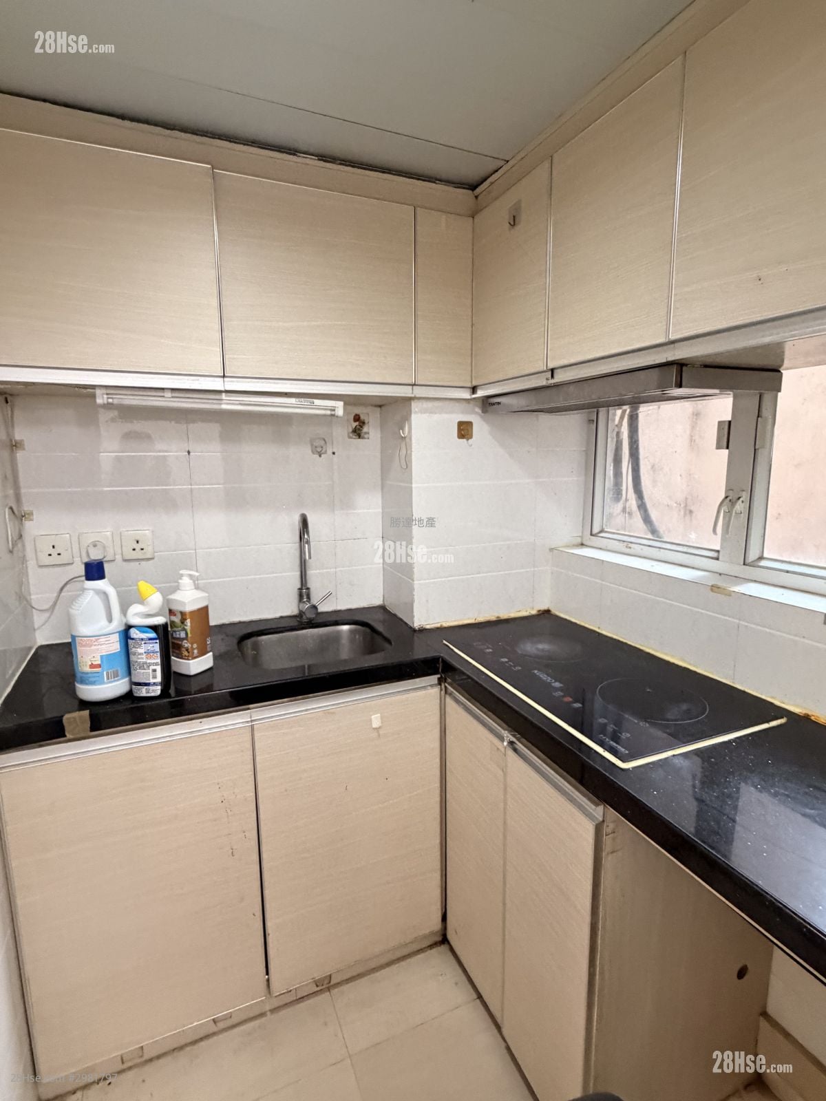 Cheung Hing Building Rental 3 Bedrooms , 2 Bathrooms 505 ft²