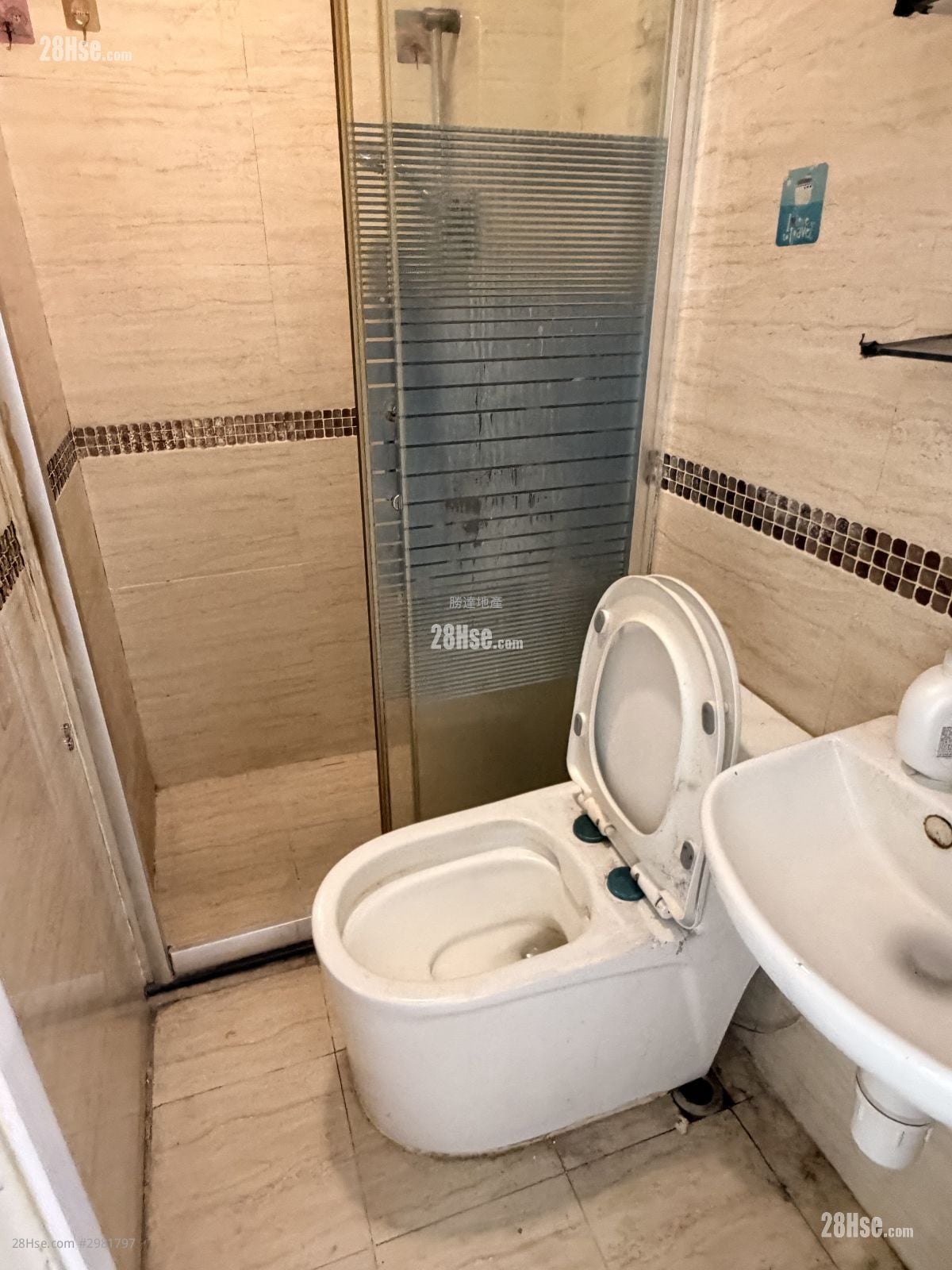 Cheung Hing Building Rental 3 Bedrooms , 2 Bathrooms 505 ft²