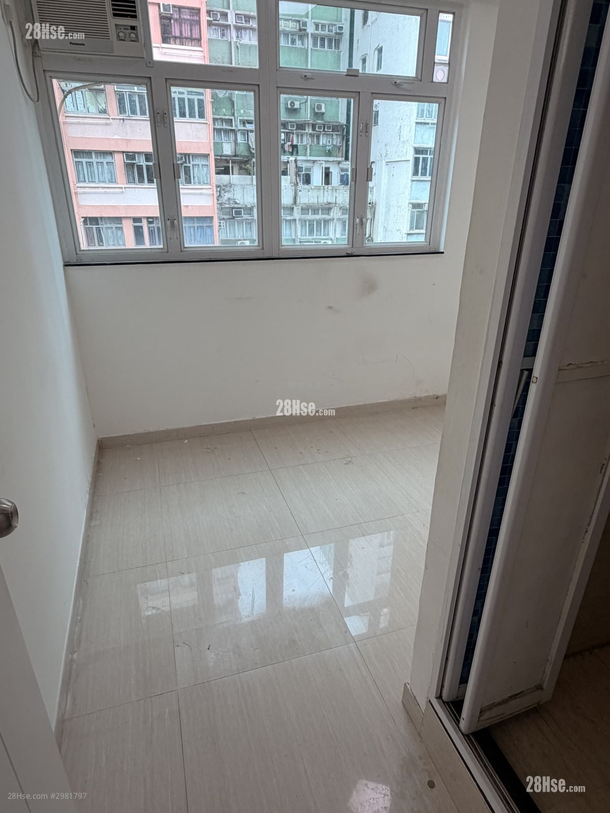 Cheung Hing Building Rental 3 Bedrooms , 2 Bathrooms 505 ft²
