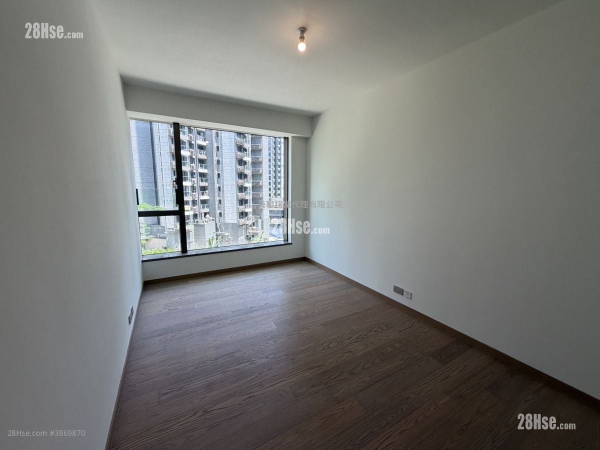 Centra Horizon Rental 3 Bedrooms , 2 Bathrooms 1,038 ft²