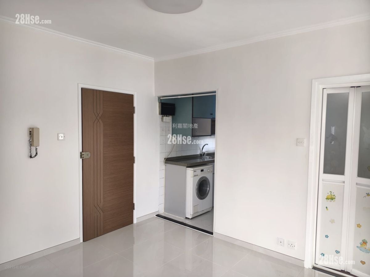 Hoi Tak Gardens Rental 2 Bedrooms , 1 Bathroom 312 ft²