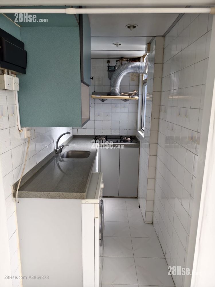 Hoi Tak Gardens Rental 2 Bedrooms , 1 Bathroom 312 ft²