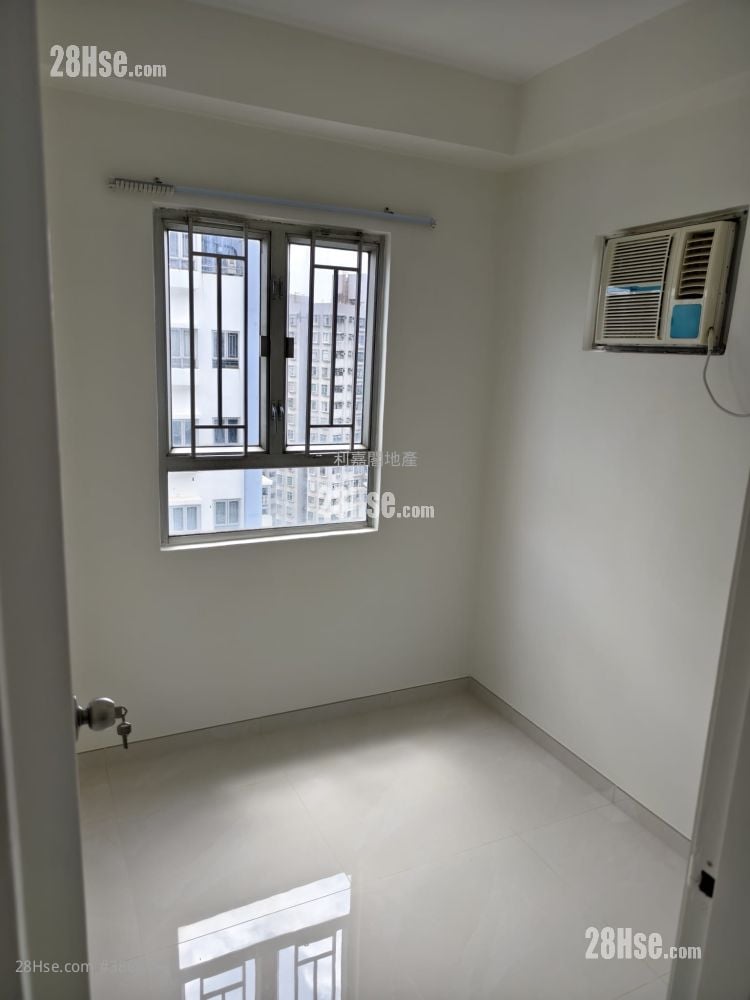 Hoi Tak Gardens Rental 2 Bedrooms , 1 Bathroom 312 ft²