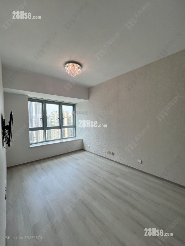 The Harbourside Rental 2 Bedrooms , 2 Bathrooms 743 ft²