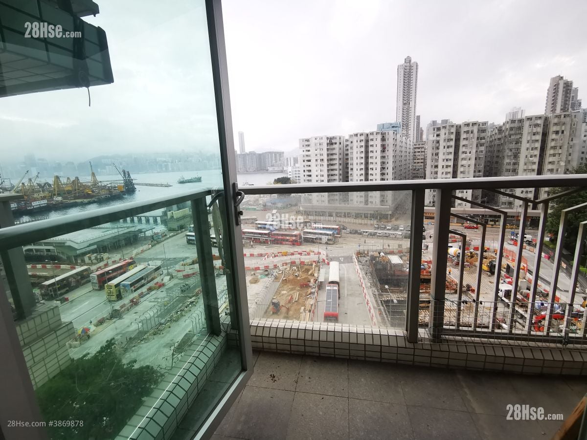 Grand Waterfront Rental 3 Bedrooms , 1 Bathroom 546 ft²