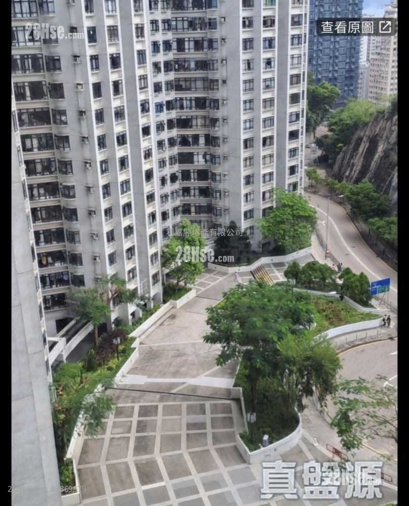 Kornhill Sell 3 Bedrooms 605 ft²