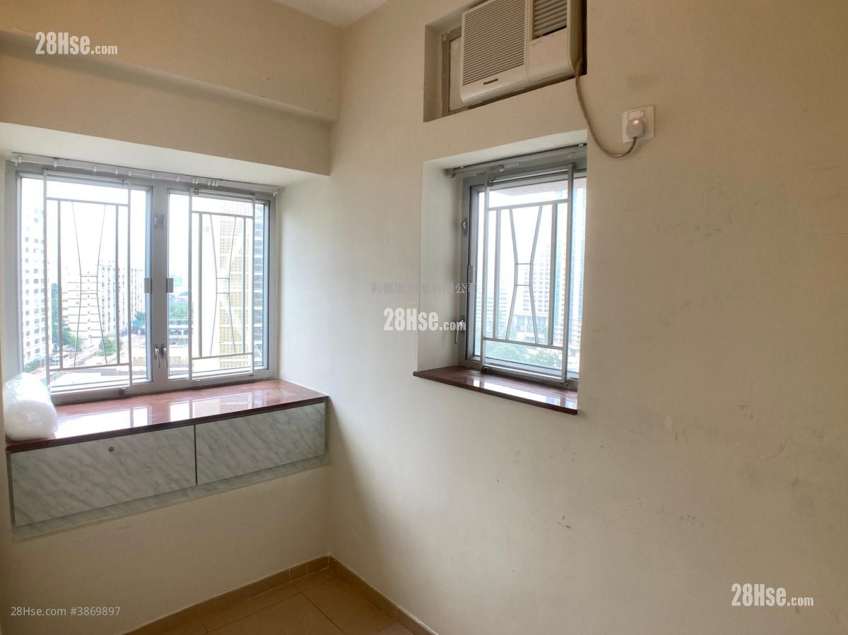 Mayfair Gardens Sell 2 Bedrooms 329 ft²