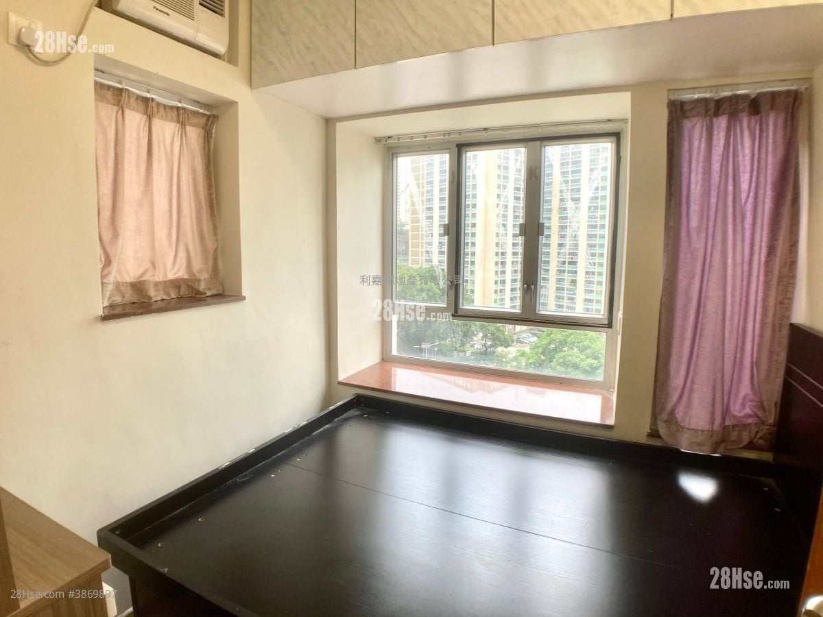 Mayfair Gardens Sell 2 Bedrooms 329 ft²
