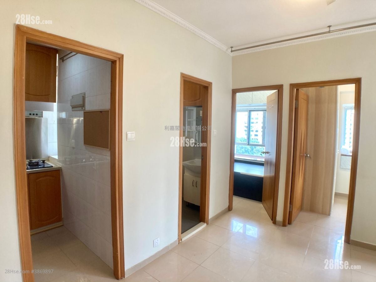 Mayfair Gardens Sell 2 Bedrooms 329 ft²