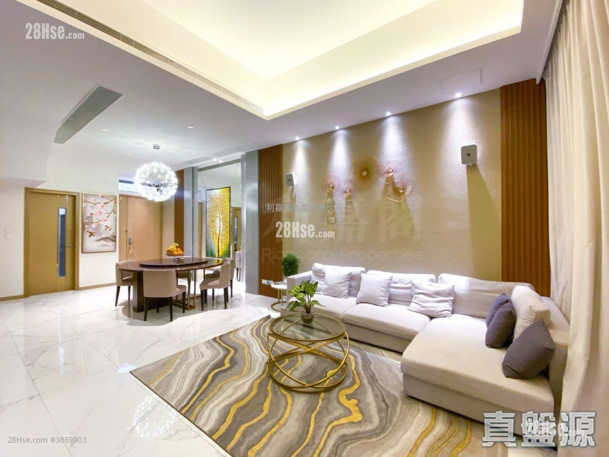 Domus Sell 3 Bedrooms , 4 Bathrooms 1,986 ft²