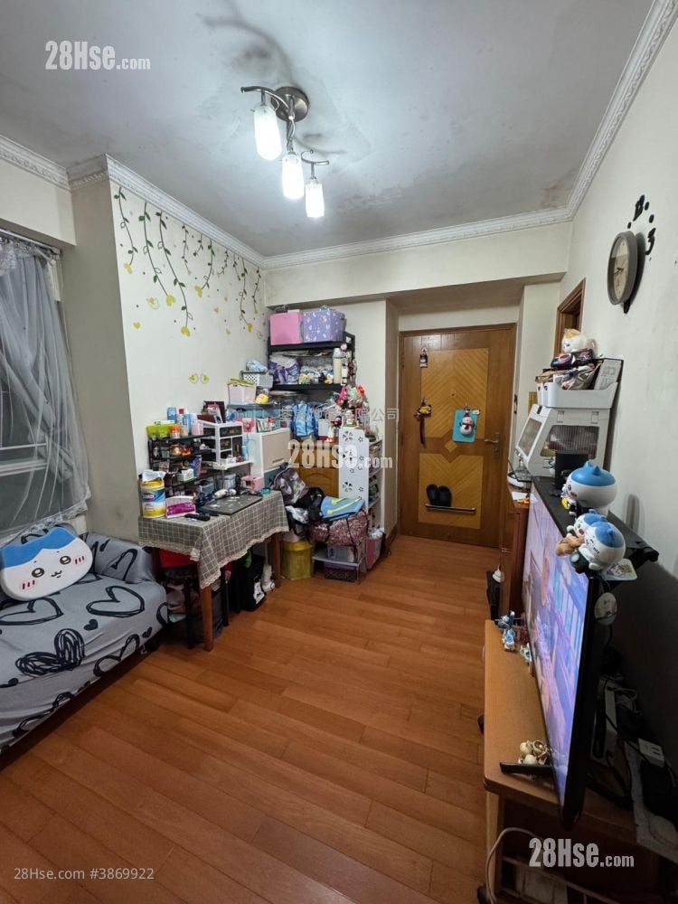 Tsuen Tak Garden Sell 2 Bedrooms , 1 Bathroom 287 ft²