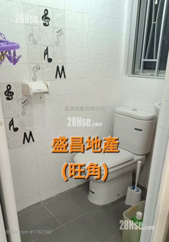 翠园大楼 售盘 5+ 房 , 2 浴室 589 平方尺