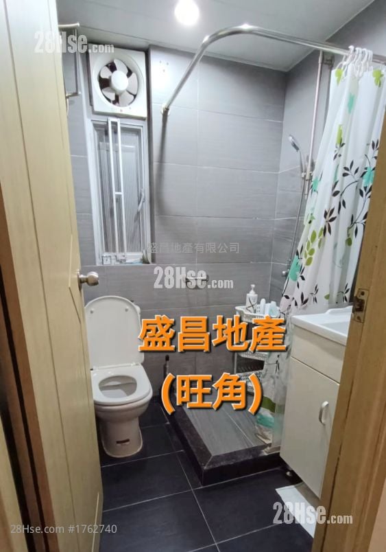 翠园大楼 售盘 5+ 房 , 2 浴室 589 平方尺