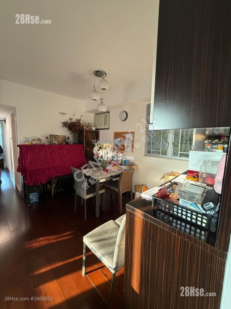 Garden Vista Sell 3 Bedrooms , 2 Bathrooms 694 ft²