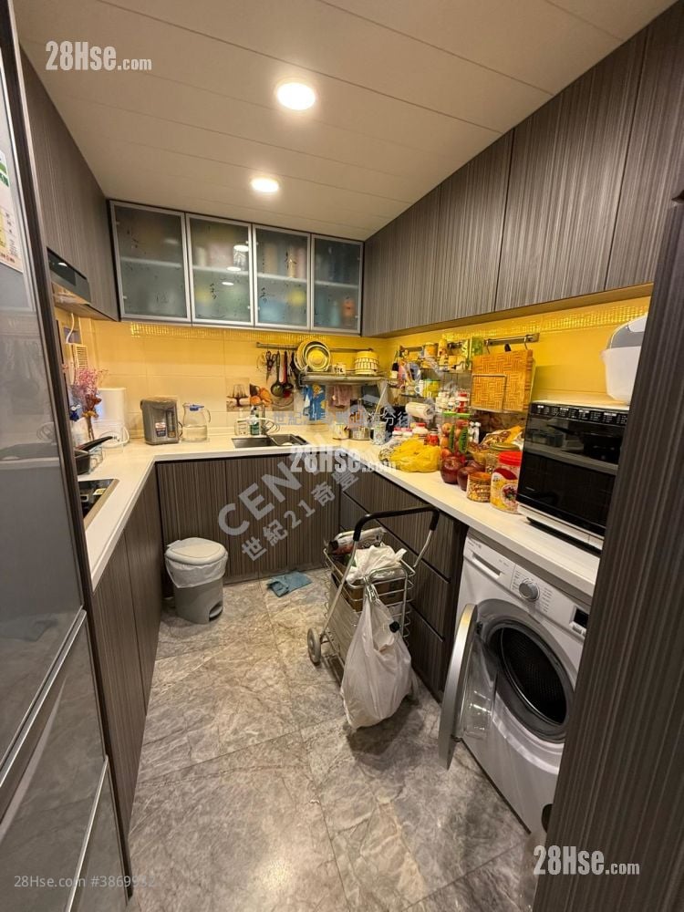 Garden Vista Sell 3 Bedrooms , 2 Bathrooms 694 ft²