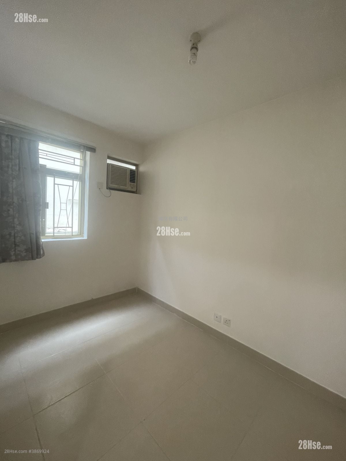 Village Rental 3 Bedrooms , 1 Bathroom 700 ft²
