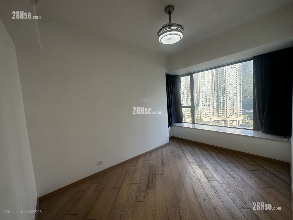 The Visionary Sell 2 Bedrooms 671 ft²