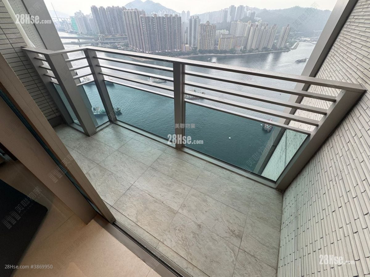 Ocean Pride Sell 4 Bedrooms , 3 Bathrooms 1,163 ft²