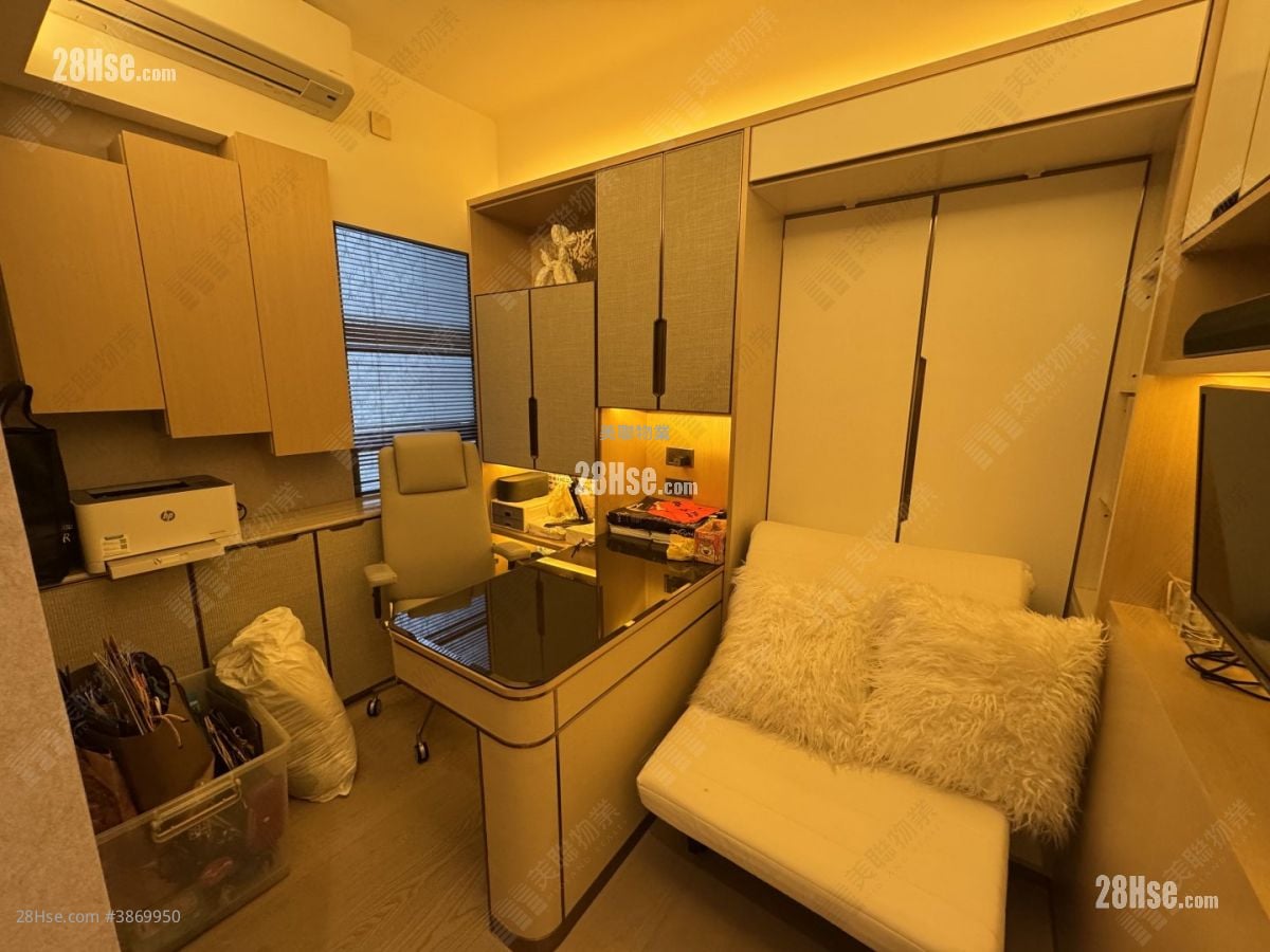 Ocean Pride Sell 4 Bedrooms , 3 Bathrooms 1,163 ft²