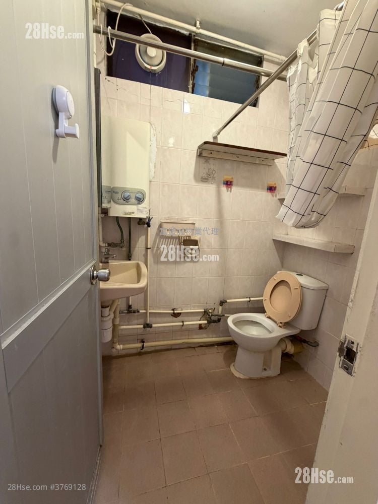 Kwong Yuen Estate Rental 2 Bedrooms , 1 Bathroom 376 ft²