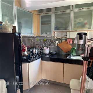 Marbella Sell 2 Bedrooms , 1 Bathroom 515 ft²