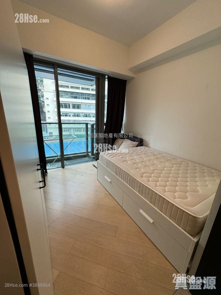 Novum West Rental Studio , 1 Bathroom 218 ft²