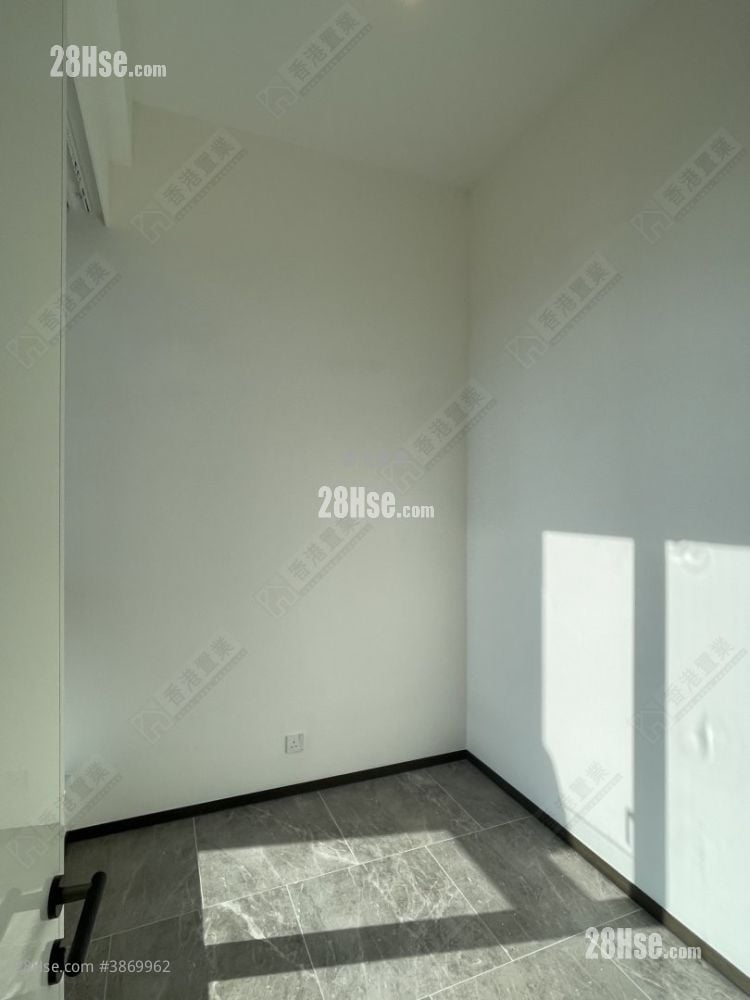Belgravia Place Sell 2 Bedrooms , 1 Bathroom 335 ft²