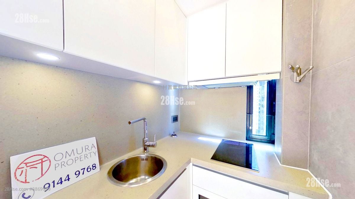 kitchen: Star Studios Rental Studio , 1 Bathroom 142 ft²